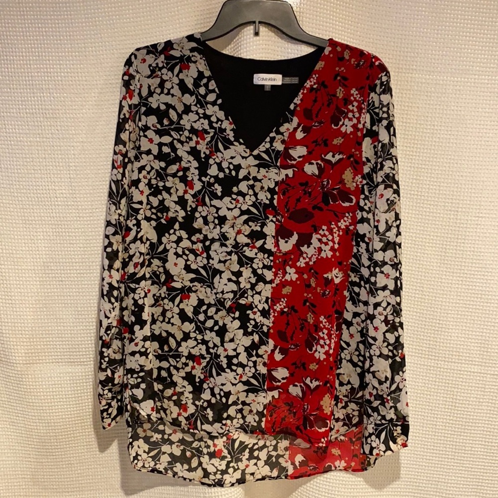 Calvin Klein Ladies L/S Floral Top